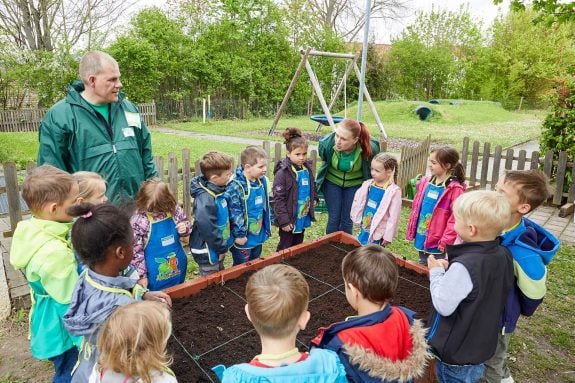 Gemüsebeete für Kids: kleine Gärtner ganz groß